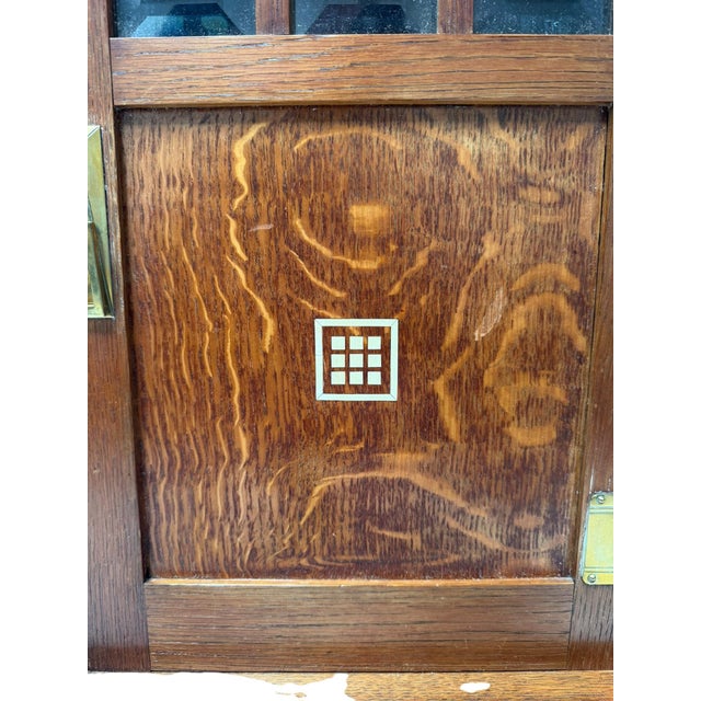 Arts & Crafts Wall Cabinet in Oak from Onder den Sint Maarten, 1900s For Sale - Image 9 of 10