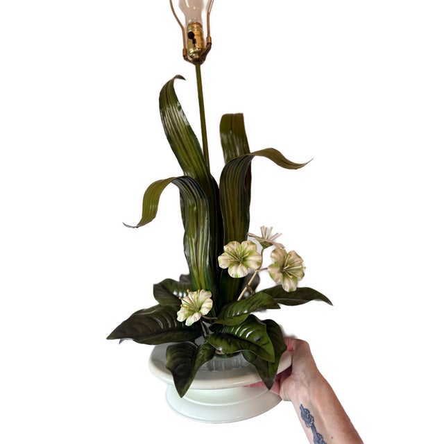 Mid-Century Modern 1960s Mid-Century Modern Tole Safran & Glucksman Floral Table Lamp and Scalloped Silk Shade - 38" Tall For Sale - Image 3 of 17