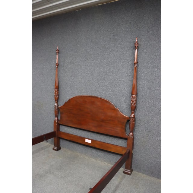 Traditional Henkel-Harris Mahogany Rice Carved Queen Poster Bed, Model 151-5/0 For Sale - Image 3 of 11