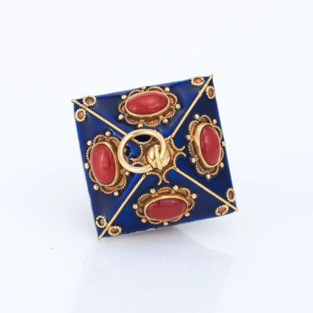 Vintage Lantern Charm Enamel Coral 18k Yellow Gold Large Pendant Estate Jewellery For Sale - Image 4 of 4