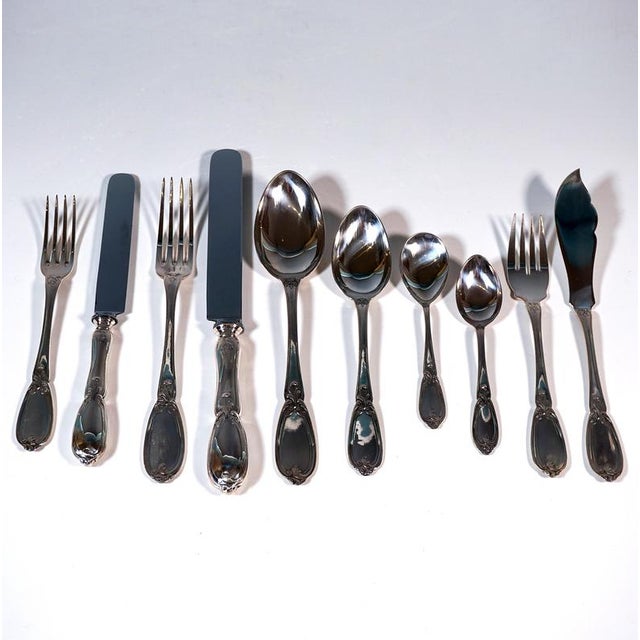 Extensive Cutlery Set for Twelve Persons, Set of 196 For Sale - Image 15 of 18