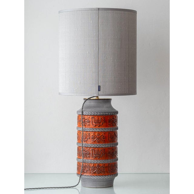 Mid-Century Modern Ceramic Table Lamp with Silk Lampshade from Bay Keramik, 1950s For Sale - Image 11 of 14