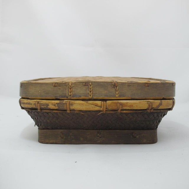 Filipino Ifugao Huop Handwoven Square Lidded Rice Basket Box For Sale - Image 4 of 9