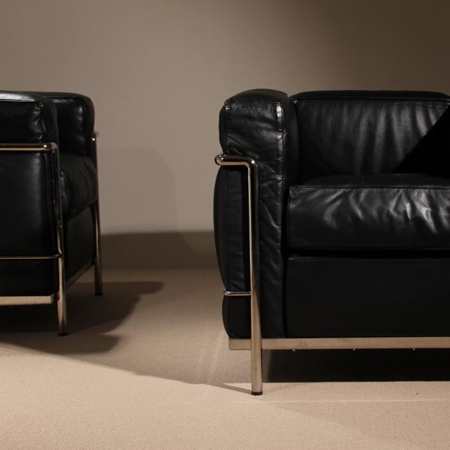 Early 21st Century LC2 Armchairs by Le Corbusier, P. Jeanneret, C. Perriand for Cassina, Italy, 1928, Set of 2 For Sale - Image 5 of 18