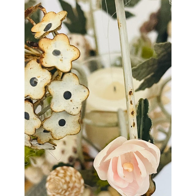 Lovely vintage floral tole chandelier / candle lampade adorned with sea shells And sea shell flowers. Not wired, has a...