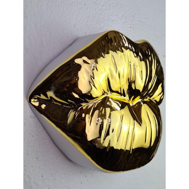 Sagrasse Kiss Gold Resin and marble powder 20x33x3cm Edition of 100 Year 2023 Signed This piece is attributed to the...