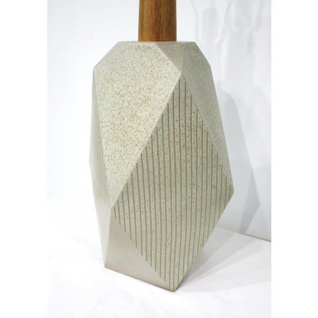 Marshall Studios Mid 20th Century Rare Gordon and Jane Martz Geometric Ceramic Table Lamp by Marshall Studios For Sale - Image 4 of 11