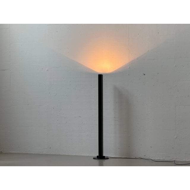 Modern Black Floor Lamp by Gianfranco Frattini for Artemide, 1970s For Sale - Image 3 of 18