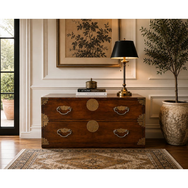 A richly detailed Henredon Tansu-style chest, crafted with the brand’s hallmark precision and inspired by traditional...