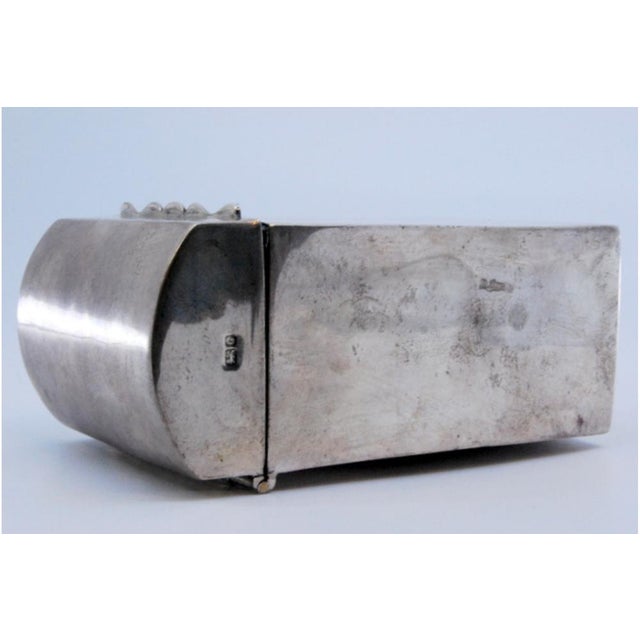 Metal Silver Snuffbox with Lid Reliefs For Sale - Image 7 of 10