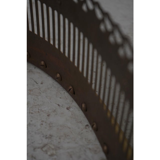 Virginia Metalcrafters Colonial Williamsburg Brass Fireplace Fender For Sale - Image 10 of 12