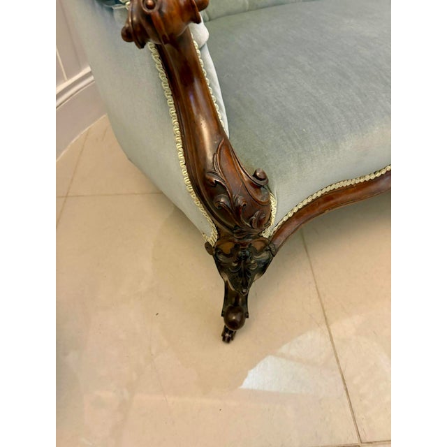 Mid 19th Century Antique Victorian Carved Walnut Chaise Lounge, 1850 For Sale - Image 5 of 17