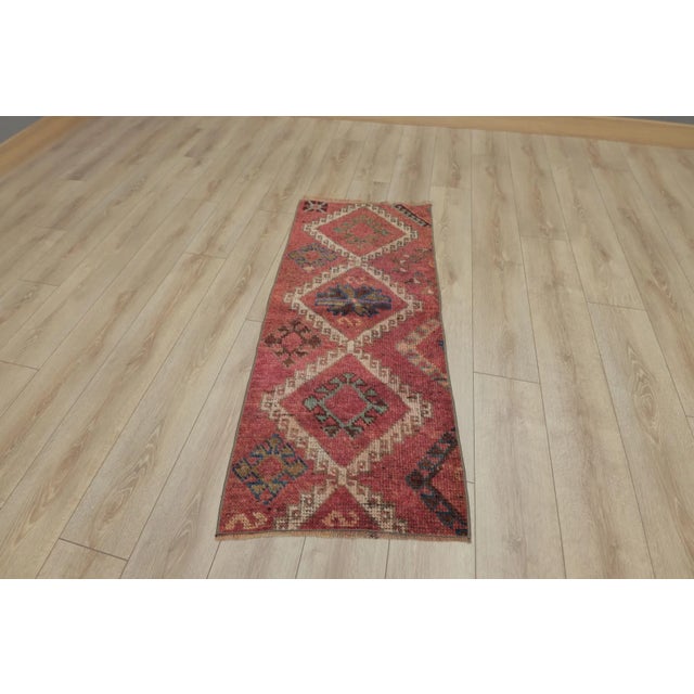 1960s Turkish Traditional Geometric Design Hand Knotted Small Red Oushak Rug For Sale - Image 13 of 13