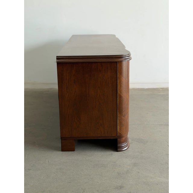1940s Art Deco Credenza in Oak and Walnut For Sale - Image 4 of 13