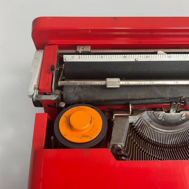 Italian Modern Typewriter by Ettore Sottsass for Olivetti, 1970s For Sale - Image 11 of 17
