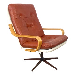 Mid-Century Style Tufted Upholstery and Bentwood Swivel Lounge Chair For Sale