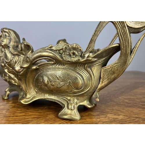 French Art Nouveau Jardiniere in Brass For Sale - Image 9 of 15