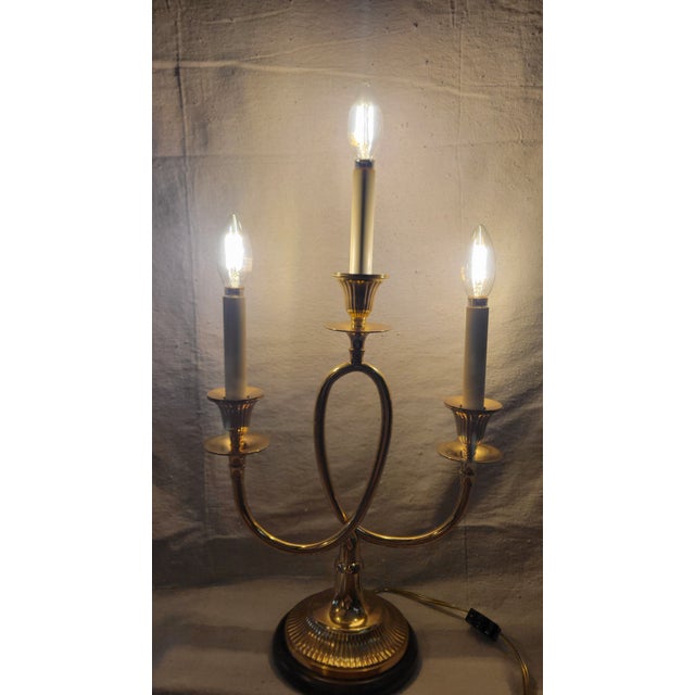 Frederick Cooper Frederick Cooper Chicago Solid Brass Table Lamp | Vintage Traditional Estate Style | Ralph Lauren Inspired For Sale - Image 4 of 8