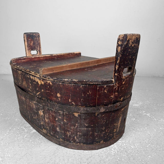 Contemporary Taishō Era Taru Bucket, Japan, 1920s For Sale - Image 3 of 16