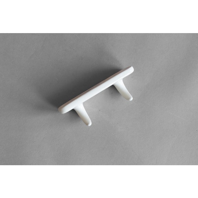 Mid-Century Modern Vintage Porcelain Hooks, 1960s, Set of 2 For Sale - Image 3 of 5