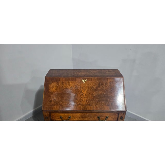 Wood Queen Anne Burr Walnut Bureau, 1920 For Sale - Image 7 of 16