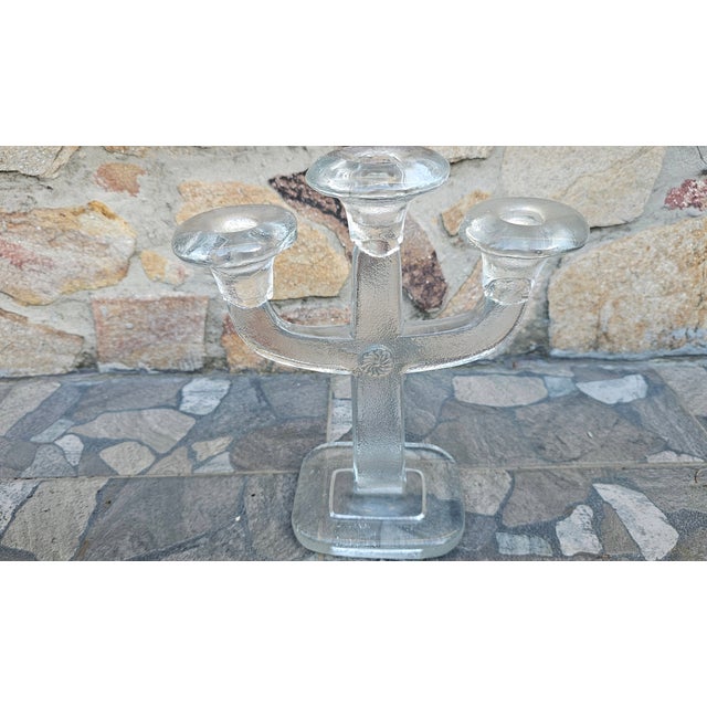 Triple candle holder; glows like uranium glass (high manganese content); Oscar de la Renta, dimensions: height 25.5 cm,...