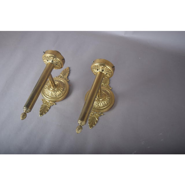 Brass Wall Sconces with Ornate Round Backplates and Pineapple Finials, 1950s, Set of 2 For Sale - Image 3 of 9