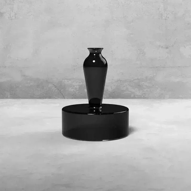 Set of 3 milo round black vases by mason editions. Designed by quaglio simonelli. Dimensions: tall vase: ø 5 x h 11.3 cm....