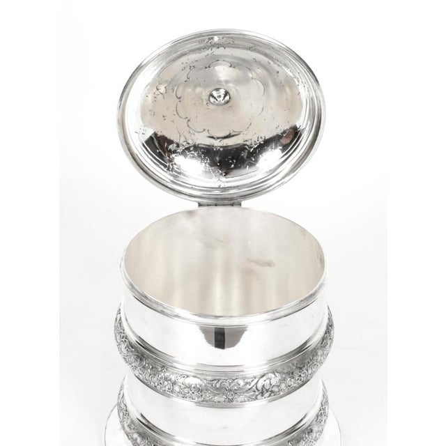 19th Century Silver Plate Drum Biscuit Box from Elkington & Co For Sale - Image 5 of 18