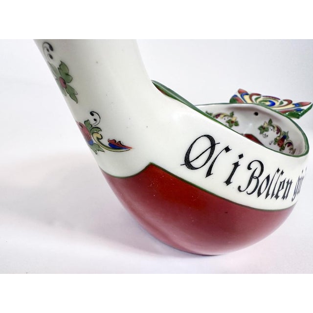 1930s Norwegian Folk Art Drinking Bowl and Viking Dragon Boat-Shaped Ale Bowl with Hand-Painted Decor from Porsgrund Porcelain, 1930s, Set of 2 For Sale - Image 5 of 15