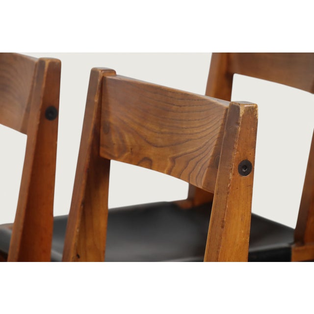 Vintage S24 Chairs in Elm and Black Leather by Pierre Chapo, 1970, Set of 4 For Sale - Image 17 of 18