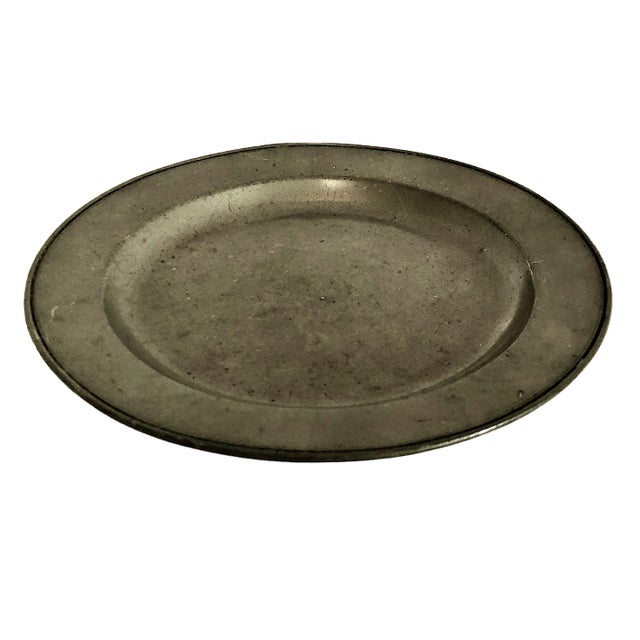 Dark Gray Set of Three Late 18th-Century European Pewter Dinner Plates For Sale - Image 8 of 16