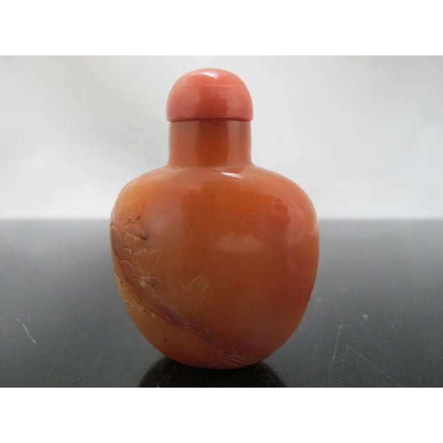 Gemstone Chinese Qing Dynasty Carved Flowers & Branches Chalcedony Agate Snuff Bottle For Sale - Image 7 of 11