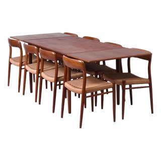 Danish Extendable Teak Dining Table and Model 75 Chairs from Møller, 1960s, Set of 9 For Sale