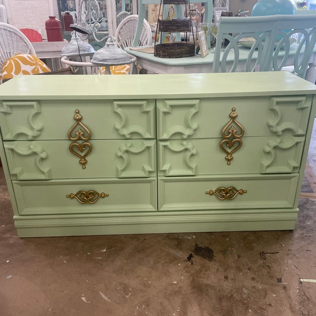 Vintage Six Drawer Dresser in Meadow Green For Sale - Image 11 of 12