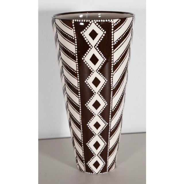 Madoda Fani – South African Brown & Cream Art Pottery Vase, 2003, 15" For Sale - Image 4 of 7