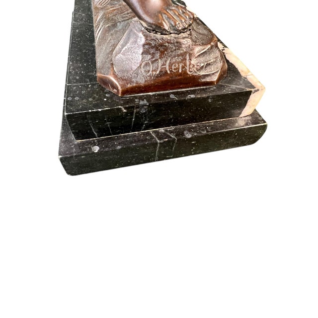 1900 - 1909 1900s Bronze Sculpture Indian With Bow Signed O Hartel For Sale - Image 5 of 6