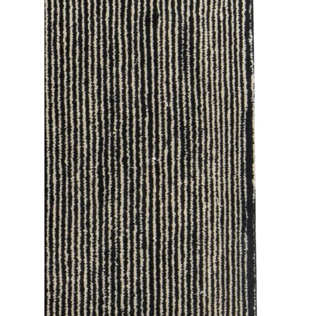 Early 21st Century High-Quality Contemporary Striped Gray Handmade Rug by Doris Leslie Blau For Sale - Image 5 of 6
