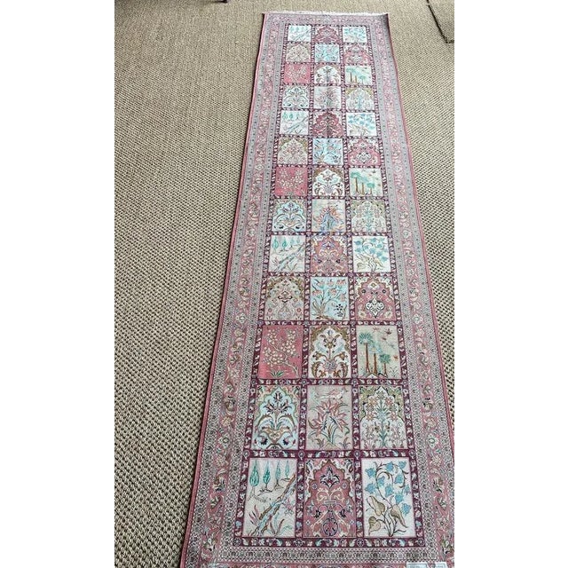 Silk Corridor Rug, 1980s, in Good conditions. Designed 1980 to 1989