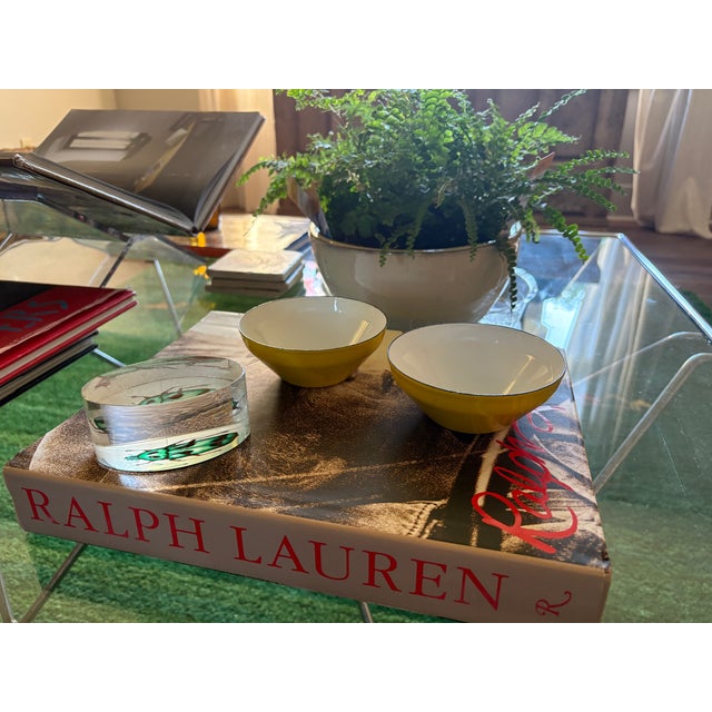 Vintage Yellow Enamel Bowls Set of 2 – Mid Century Kitchenware For Sale - Image 9 of 12