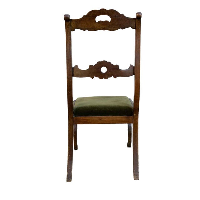 19th Century Walnut Chairs, Set of 6 For Sale - Image 4 of 7