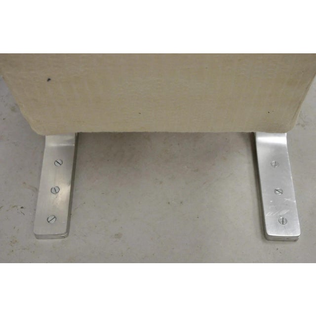 Beige Vintage Mid Century Modern Aluminum Flat Bar Ski Base Cantilever Lounge Chair For Sale - Image 8 of 12