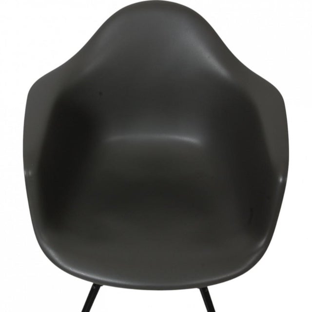 DAW Chairs by Charles Eames, Set of 4 For Sale - Image 17 of 18
