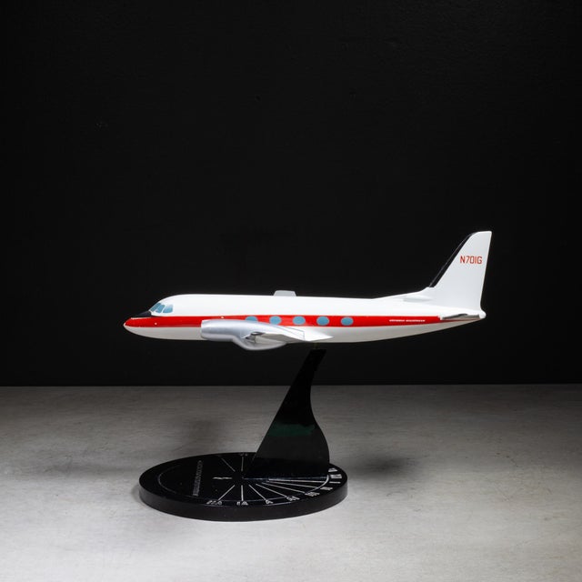 Mid 20th Century Grumman Gulfstream "N70ig" Private Twin Engine Propeller Model Plane c.1958 For Sale - Image 5 of 8