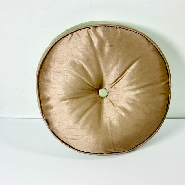 1960s Mid-Century Hollywood Regency Boho Chic Round Silk Pleated Button Decorative Pillow. For Sale - Image 13 of 13