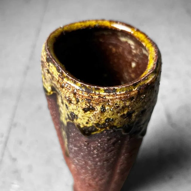 Mid-Century Earthenware Ikebana Flower Vase, Japan, 1960s For Sale - Image 4 of 11