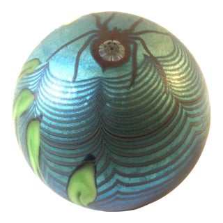 Orient & Flume Signed Spider Art Glass Paperweight 1979 Iridescent Blue For Sale