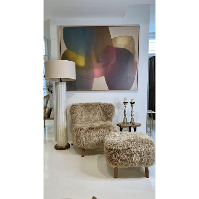 Antique wooden fluted column floor lamp in neutral tones with drum shade. Impressive presence in any space. Lampshade is...