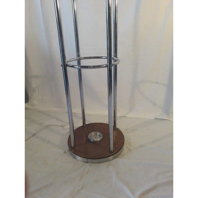 Vintage 4-Light Clothes Rack, in Very Good conditions. Designed 1960 to 1969