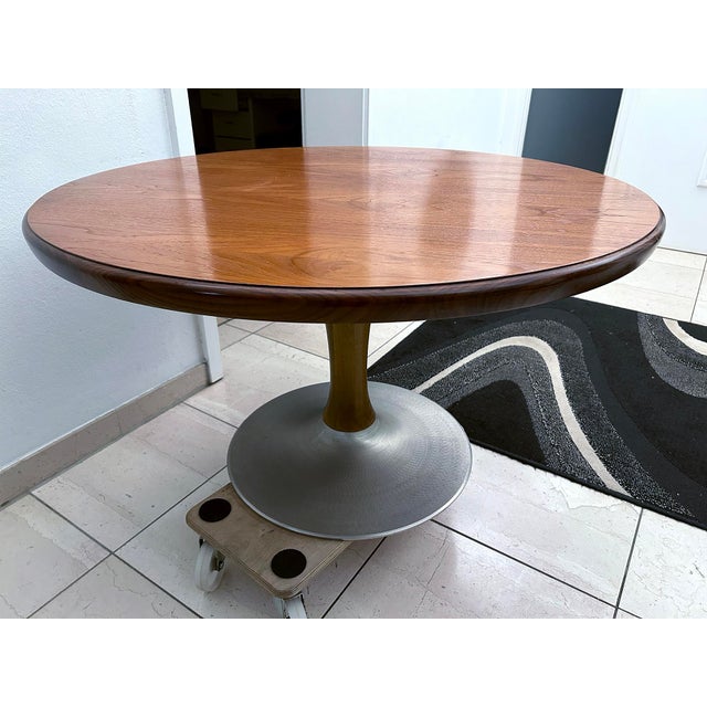 Mid-Century Modern Vintage Tulip Table in Wood For Sale - Image 3 of 16